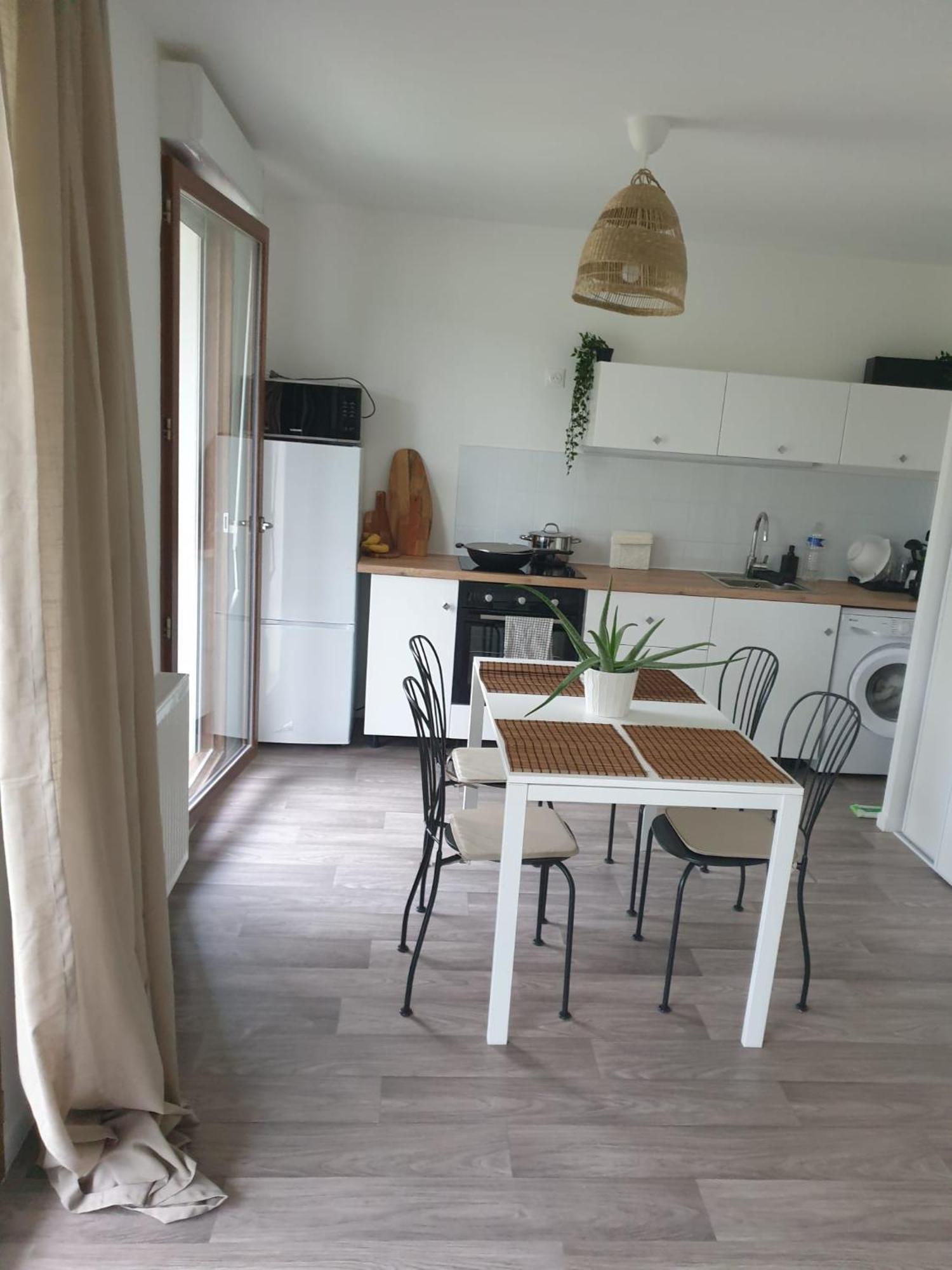 Allee Des Cedres Villepinte  Zewnętrze zdjęcie